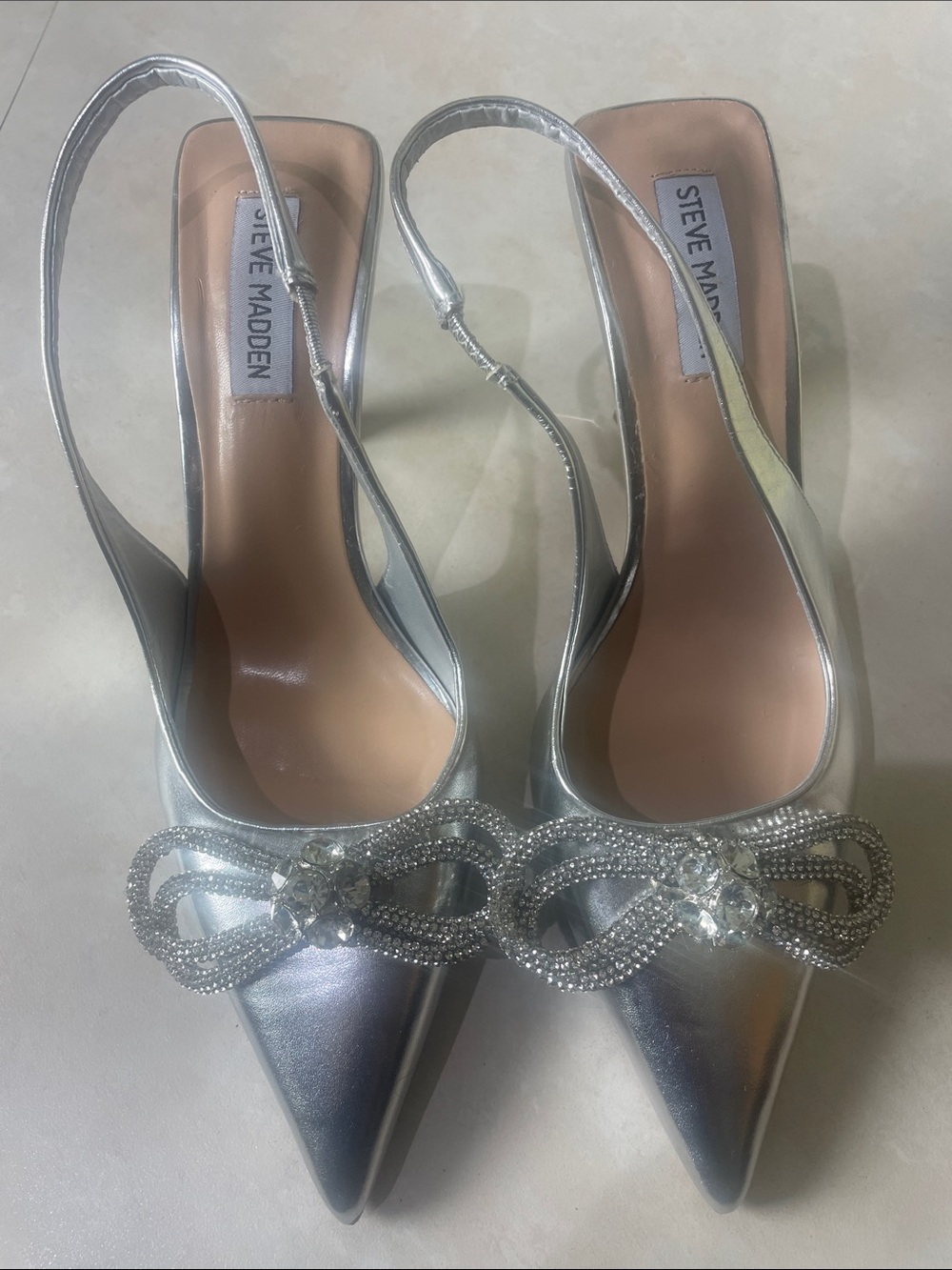 Steve Madden Silver Pointed-Toe Slingback Heels w/ Crystal Bow Accent Size 8.5M